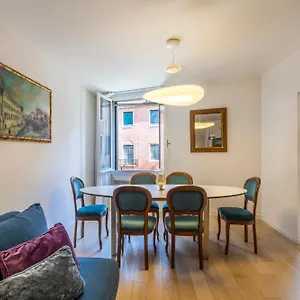 Savoia E Jolanda Venezia